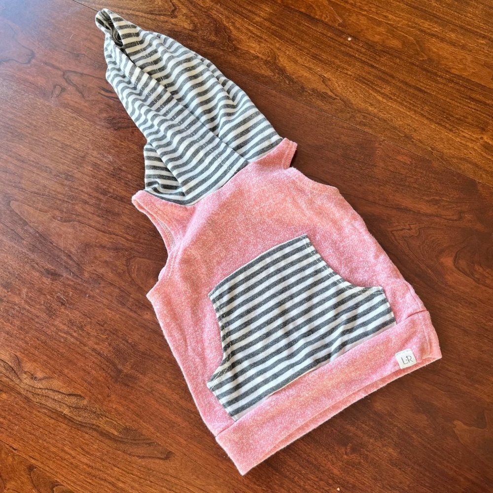 Lulu + Roo‎ Hooded Sleeveless top- Size 3-6m